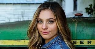 Rose Allison's Instagram, Twitter & Facebook