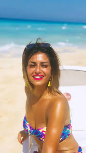 نشرت الفنانة منة فضالي، صورة لها من صيف 2019 وعلقت فضالي على صورها قائلة، مررت بأصعب لحظات حياتي بمفردي، بينما أعتقد الناس وقتها أنني بخير، ولكن الآن أنا بخير. Ø´Ø§Ù‡Ø¯ Ù…Ù†Ø© ÙØ¶Ø§Ù„Ù‰ ØªØ´Ø¹Ù„ Ø£Ø¬ÙˆØ§Ø¡ Ø§Ù„ØµÙŠÙ Ø¨Ø§Ù„Ø¨ÙƒÙŠÙ†Ù‰ ÙÙ‰ 3 ØµÙˆØ± Ø¹ÙŠÙ†