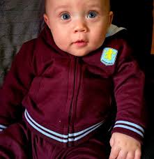The defending champions are MOVING ON! 🏴󠁧󠁢󠁥󠁮󠁧󠁿 England takes down  Sweden in penalties to advance to the UEFA Women's EURO 2025 semifinals 👏