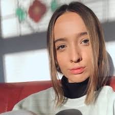 Amber Tyrrell's Instagram, Twitter & Facebook