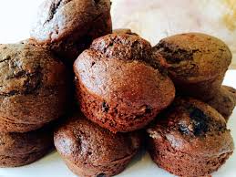 Muffins Sans Ble Au Chocolat Aux Fruits Et A L Avoine Desserts Healthy Sweets Healthy Muffins