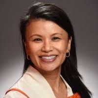 Shelly Dhingra's Instagram, Twitter & Facebook