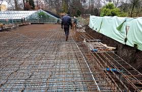 Mitten in der stadt gelegen, bildet der knapp 4 ha große garten mit seinen interessanten pflanzen und den zahlreichen alten bäumen eine grüne oase der ruhe für erholungssuchende in der mittagspause und spaziergänger. Osd Fassade Neubau Botanischer Garten