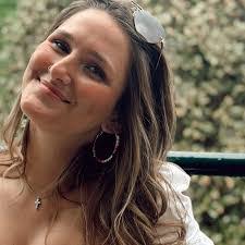 Ivis Wright's Instagram, Twitter & Facebook