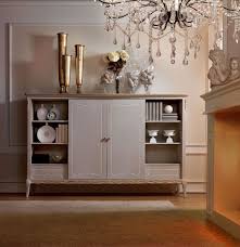 Convivial et fonctionnel, ce bar va changer votre quotidien en cuisine! Meuble Bar En Bois Avec Un Style Classique Pour Le Salon Idfdesign