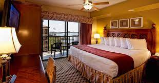 You might also consider the orlando's sunshine resort , located just 1 mile (2 kilometers) away. 2 Bedroom Suites Near Disney World Disney World Resorts Westgate Resorts