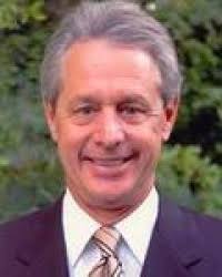 Dr. Warren Victor Ayers MD, Orthopedist in Modesto, CA, 95356