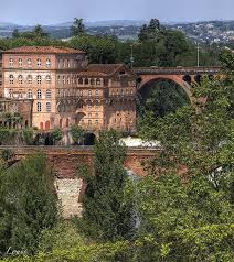 Albi Tarn Midi Pyrenees France Avec Images Tourisme En France Voyage En France Les Regions De France