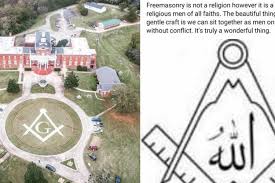 Cawangan freemason di malaysia beroperasi sebagai loji besar daerah timur tengah secara rasmi bermula di kuala lumpur pada 20 oktober 1916. Unggah Logo Kontroversial Disertai Lafaz Allah Akun Facebook Freemason Diserang Warganet Malaysia Pikiran Rakyat Depok