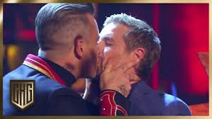 Bin großer fan und würde mich mega über ein autogramm freuen :) danke im vorraus! Robbie Williams Und Klaas Singen Angels Circus Halligalli Prosieben Youtube
