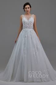 Wir geben dir tipps, wie du dein perfektes hochzeitskleid findest, und verraten, was brautkleider kosten. Armelloses Brautkleid Aus Tull Mit Illusionskragen Ld5815 Cocomelody