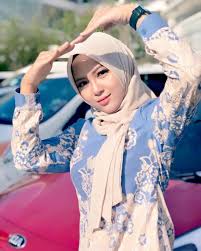 Cara untuk membezakan antara sakit kepala biasa dan migrain iluminasi. Gambar Mungkin Berisi 1 Orang Dekat Instagram Jilbab Cantik Gambar