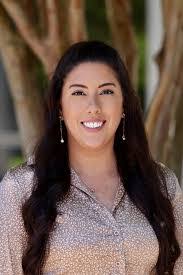 Tara Mintz's Instagram, Twitter & Facebook