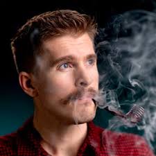 Matthew Henman (@MatthewHenman_)