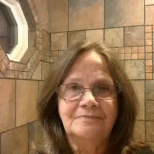 Leeann Holbrook (leeann855)