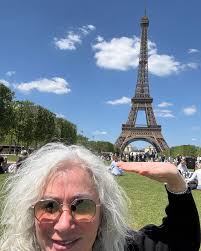 Beth L Bloom (@latebloomertravel) · Instagram photos and videos