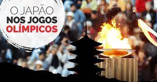 Na abertura da 32ª edição dos jogos olímpicos, a tenista japonesa naomi osaka foi a responsável por acender a pira olímpica portando a tocha olímpica. O Japao Nos Jogos Olimpicos