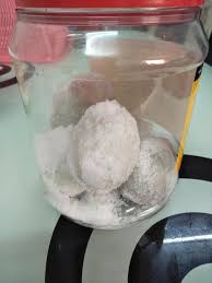 Tak perlu tanah liat atau sekam , cuma pakai cuka dan garam dan takkan mengotorkan dapur. Cara Mudah Buat Telur Masin Cuma Guna Cuka Garam Takde Lagi Dah Tanah Liat Bedak Hitam Vanilla Kismis