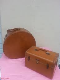 2 Vtg 1960s Samsonite Hat Box Cognac Round Suitcase Train Case Shwayder 4920 Bag Train Case Suitcase Samsonite