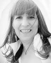 Deborah Guptill's Instagram, Twitter & Facebook