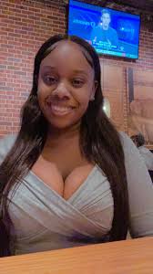 Hey I'm niaomi lol how r I doin I got one child a girl she 2 her name is  Tabitha 💜 nice meeting yall