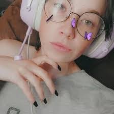 Vanessa Coburn's Instagram, Twitter & Facebook