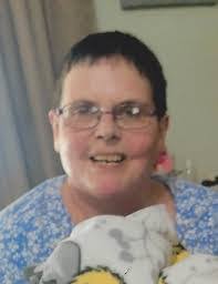 Rosanna Howell's Instagram, Twitter & Facebook