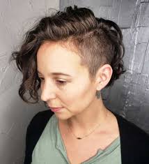 Short haircut for thick curly bob hair idea. 50 Best Haircuts And Hairstyles For Short Curly Hair In 2021 Hair Adviser
