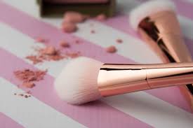 Maybe you would like to learn more about one of these? Alasan Warna Rose Gold Masih Populer