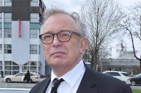 Das unternehmen ordnet sich und seine angebote den branchen bekleidung, handel, heimtextilien und teppiche. Starfriseur Gerhard Meir Gestorben