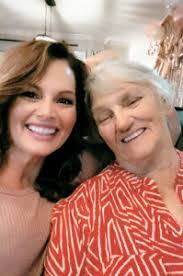 Donna Debolt's Instagram, Twitter & Facebook