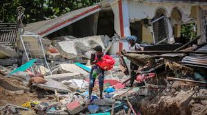 Ap photo/matias delacroix saturday's quake sent residents of the capital city into the streets in fear, the associated press reported. Bw3uugf8nkwjbm