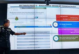 Kerajaan membenarkan pergerakan rakyat malaysia untuk ke luar negara ketika ini, namun ia hanya dikhususkan untuk kes tertentu yang mendapat kebenaran pihak. Kebenaran Keluar Negara Online Trainees2013 Borang Keluar Negara Jpwpkl Cara Mengganti Ip Address Ke Negara Lain Jami Ngan