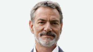 Malcolm Kane's Instagram, Twitter & Facebook