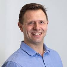 Simon Pratt's Instagram, Twitter & Facebook