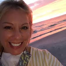 Crazy Sky of Fire. I love sunsets. Each night the same thing occurs and yet  it never looks the same. Tonight, #stpetebeach offered a spectacular sky  that left me speechless. Grateful for