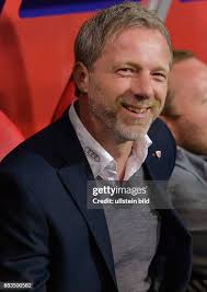11 Sportdirektor Thomas Linke Photos & High Res Pictures