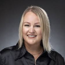 Ashley Neuhaus's Instagram, Twitter & Facebook