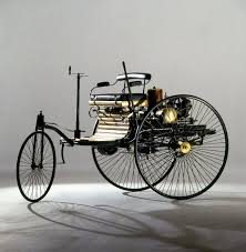 Mercedes Benz 1885 Replica Del Motorwagen Patentado Benz Construido Por German Engineer Disenado Por Karl B First Car Mercedes Car Mercedes Benz Classic