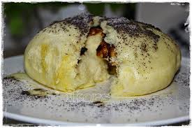 Germknodel 2 Stuck 2 El Mohn 1 El Zucker 30 Sek St 10 Umfullen 50 G Milch 10 G Hefe Wurfel 2 Min 37 Lebensmittel Essen Essen Und Trinken Knodel