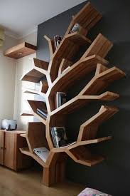 Uber 20 Diy Mobel Und Holzbearbeitungsprojekte Diy Farmhouse Furniture P Woodworkingsbedro In 2020 Kreative Bucherregale Mobel Zum Selbermachen Bauernhaus Mobel