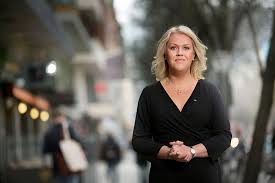 Minister for health and social affairs. Lena Hallengren Kortare Koer Har Hogsta Prioritet