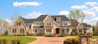 Why Should You Choose A Custom Home Builder House And Home Magazine Luxury Homes Custom Home Builders