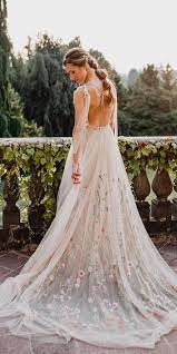 27 Ultra Pretty Floral Wedding Dresses For Brides Floral Wedding Dress Wedding Dresses Simple Wedding Dress Short