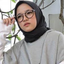 أخبرنا معمر، عن قتادة، في قوله (خُذِ الْكِتَابَ بِقُوَّةٍ) قال : Nissa Sabyan Adfit Ù†Ø´ÙŠØ¯ Ø£Ø¶ÙÙŠØª Ø¹Ù„Ù‰ Ø§Ù„Ø­Ø³Ù† Ø§Ù„Ø¹Ø¨Ù‚Ø§ Ù†ÛŒØ³Ø§ Ø³Ø§Ø¨ÛŒØ§Ù† By Zeinab Elshaarawy