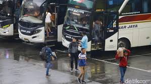 Termasuk sopir dan kernet bus sri padma kencana meninggal di lokasi kejadian. Mudik Dilarang Bagaimana Nasib Sopir Dan Kernet Bus Akap