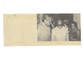 D O C U M E N T A T I O N C E N T R E