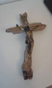 kreuz mit schwemmholz bastelarbeiten schwemmholz basteln