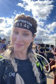 Kim Goodrich's Instagram, Twitter & Facebook