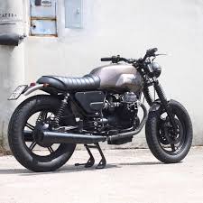 Caferacersofinstagram Zfmotorcycles Moto Guzzi V7 Is Ready To Terrorize Thanks For Sharing Email Contact Motocicli Personalizzati Moto Guzzi Honda Cb750